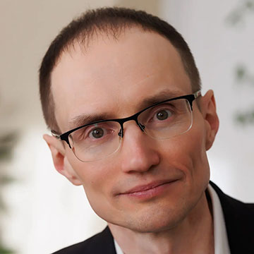 Дмитрий Макеев - преподаватель центра ПРАКТИКА